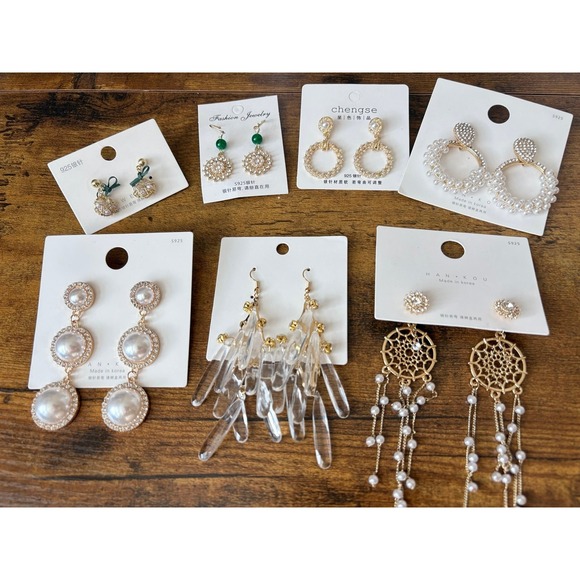 A Week of Elegance retro Gold Pearl Crystal Statement Earrings 7-Pair Set new - Picture 3 of 5